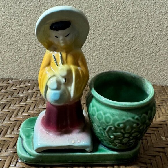 Vintage Ceramic Figurine Planter Girl With Bowl Made In USA - Picture 1 of 8